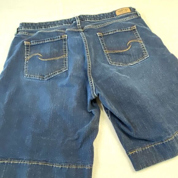 LEVI’S SIGNATURE DENIM SHORTS 423 - Picture 4 of 8